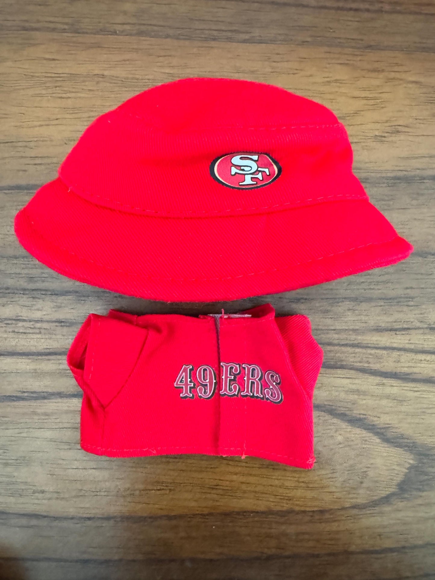 Labubu 49ers Outfit  Red Shirt & Bucket Hat Set for Labubu Doll